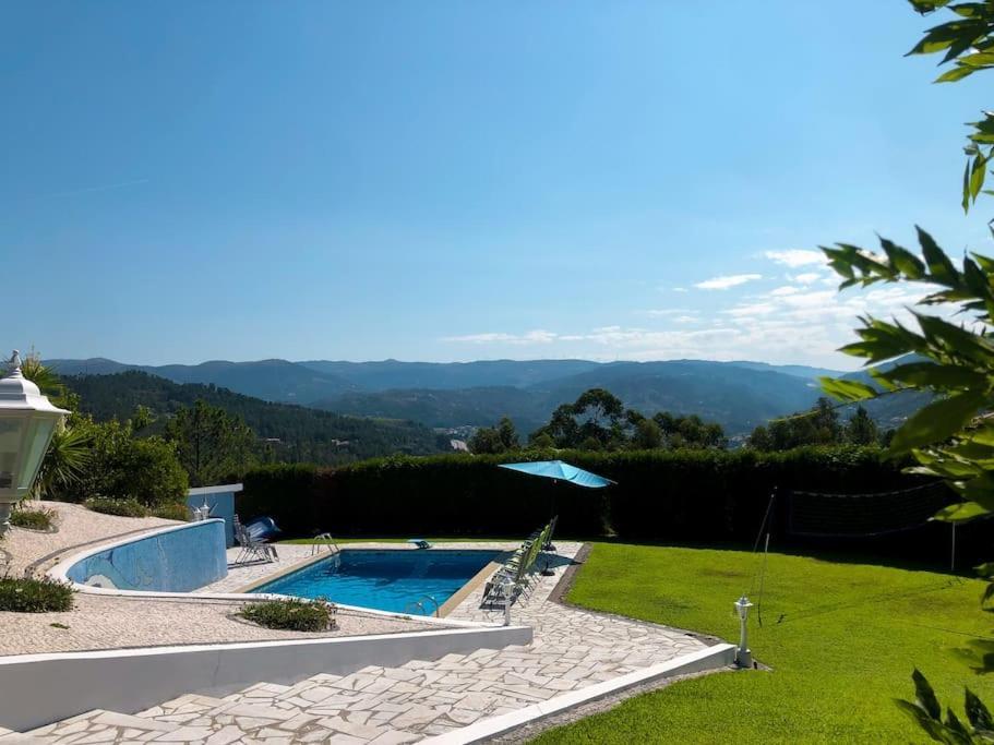 Maison Familiale De Caractere Avec Piscine Padronelo Exterior foto