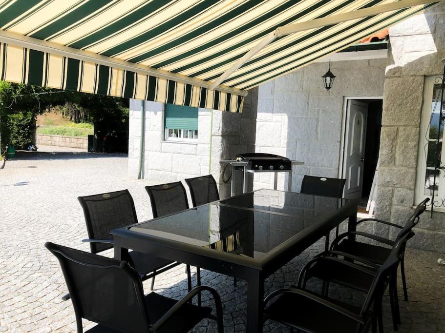 Maison Familiale De Caractere Avec Piscine Padronelo Exterior foto