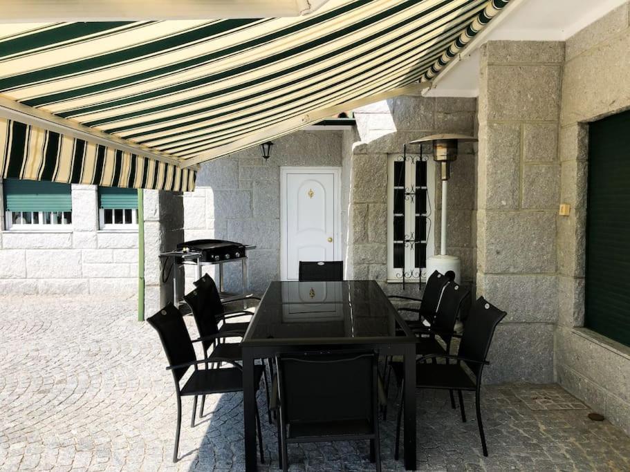 Maison Familiale De Caractere Avec Piscine Padronelo Exterior foto