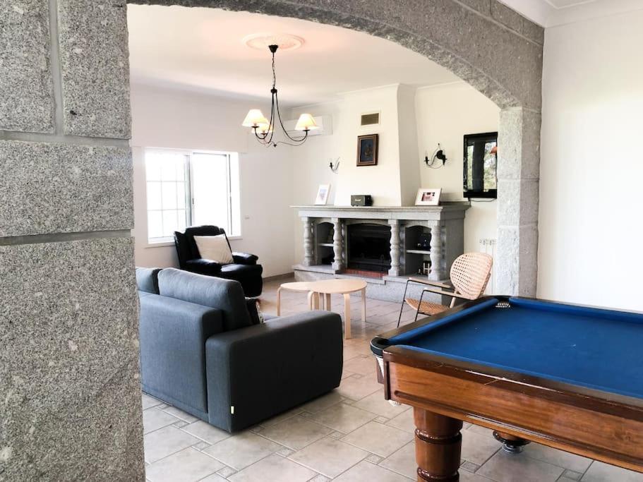 Maison Familiale De Caractere Avec Piscine Padronelo Exterior foto